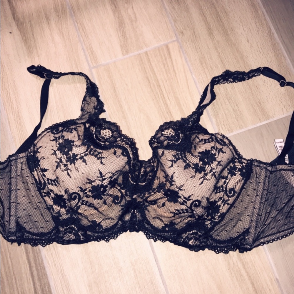 Victoria secrets bra